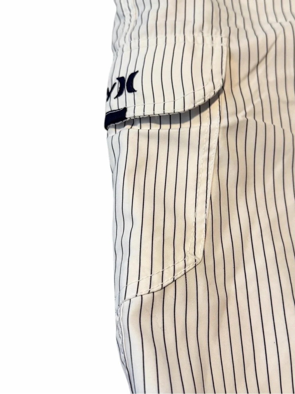 Hurley Men’s White Swim Board Shorts with Navy Pinstripes Size 33
